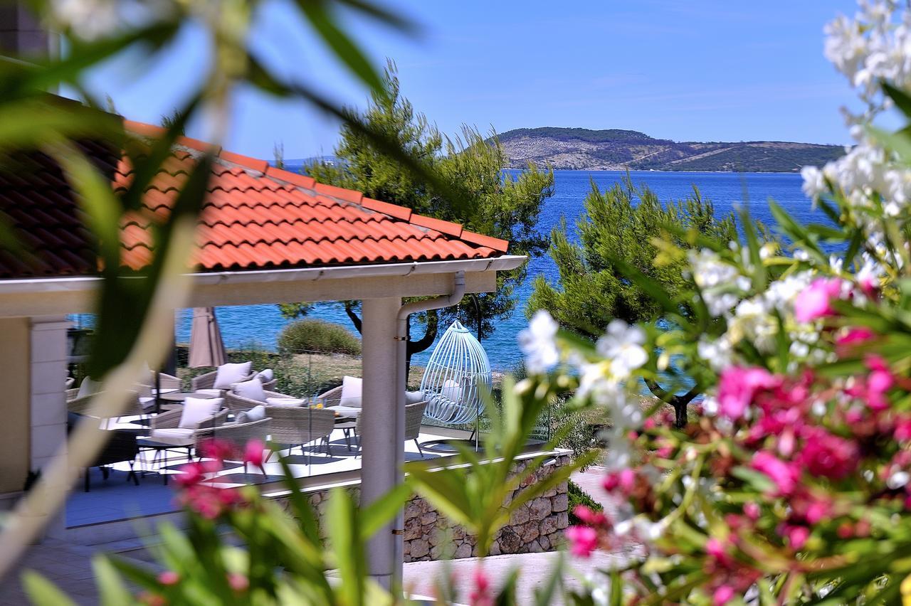 Hotel Antica-Seafront Hotel With Comfortable Rooms And Pool Stari Grad  Exteriör bild