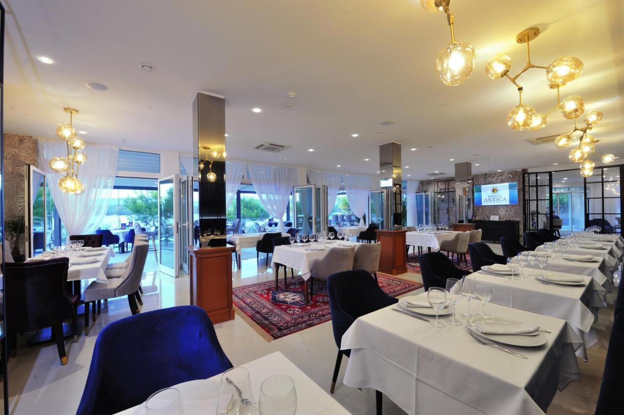 Hotel Antica-Seafront Hotel With Comfortable Rooms And Pool Stari Grad  Exteriör bild